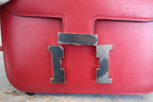 画像をギャラリービューアに読み込む, HERMES／エルメス コンスタンス3 ミニ ヴォースイフト ルージュカザック D刻印 ショルダーバッグ 800060133
