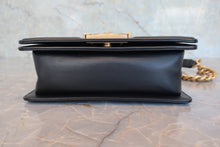 画像をギャラリービューアに読み込む, CHANEL/シャネル ボーイシャネルチェーンショルダーバッグ ラムスキン ブラック/ゴールド金具 ショルダーバッグ 800080036
