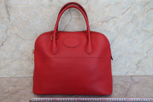 Load image into Gallery viewer, HERMES BOLIDE 35 Graine Couchevel leather Rouge vif Shoulder bag 700090104

