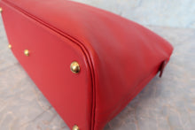 Load image into Gallery viewer, HERMES BOLIDE 35 Graine Couchevel leather Rouge vif Shoulder bag 700090104
