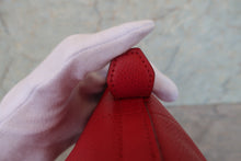 Load image into Gallery viewer, HERMES BOLIDE 35 Graine Couchevel leather Rouge vif Shoulder bag 700090104
