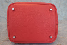 画像をギャラリービューアに読み込む, HERMES／エルメス ピコタンロックＭＭ トリヨンクレマンス ルージュピヴォワンヌ □R刻印 ハンドバッグ 800030188
