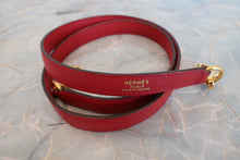 Load image into Gallery viewer, HERMES BOLIDE 35 Graine Couchevel leather Rouge vif Shoulder bag 700090104
