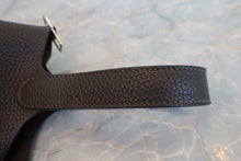 Load image into Gallery viewer, HERMES PICOTIN PM Bi-color Clemence leather/Epsom leather Chocolat/Rouge garance □J Engraving Hand bag 700090102
