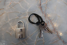 Load image into Gallery viewer, HERMES PICOTIN LOCK MM Clemence leather Etoupe gray □L Engraving Hand bag 700110176
