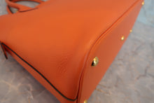 Load image into Gallery viewer, HERMES BOLIDE 35 Gulliver leather Orange 〇U Engraving Shoulder bag 800060179
