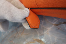 Load image into Gallery viewer, HERMES BOLIDE 35 Gulliver leather Orange 〇U Engraving Shoulder bag 800060179
