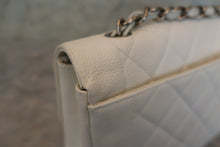 画像をギャラリービューアに読み込む, CHANEL/シャネル ダイアナマトラッセチェーンショルダーバッグ キャビアスキン ホワイト/シルバー金具 ショルダーバッグ 700120230

