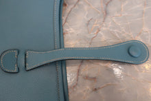 Load image into Gallery viewer, HERMES EVELYNE 2PM Epsom leather Cyclamen □J Engraving Shoulder bag 600050206
