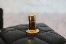 画像をギャラリービューアに読み込む, CHANEL/シャネル マトラッセＷフラップＷチェーンショルダーバッグ キャビアスキン ブラック/ゴールド金具 ショルダーバッグ 800090100
