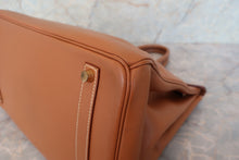 Load image into Gallery viewer, HERMES BIRKIN 35 Graine Couchevel leather Gold □B Engraving Hand bag 700030095
