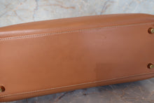 将图片加载到图库查看器，HERMES KELLY 32 Box carf leather Natural 〇U刻印 Shoulder bag 700080131
