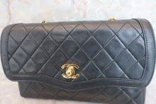 将图片加载到图库查看器，CHANEL/香奈儿 CF 单盖 链条包 羊皮  Black/Gold hadware(黑色/金色金属) 肩背包 600060200
