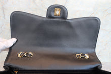画像をギャラリービューアに読み込む, CHANEL/シャネル 中マトラッセシングルフラップチェーンショルダーバッグ キャビアスキン ブラック/ゴールド金具 ショルダーバッグ 700070023
