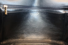 画像をギャラリービューアに読み込む, CHANEL/シャネル 中マトラッセシングルフラップチェーンショルダーバッグ キャビアスキン ブラック/ゴールド金具 ショルダーバッグ 700070023
