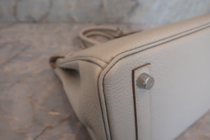 HERMES BIRKIN 25 Verso Togo leather Pearl gray/Nata U刻印 Hand bag 600100180