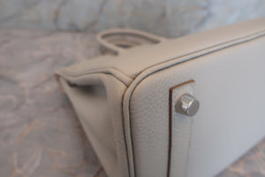 HERMES BIRKIN 25 Verso Togo leather Pearl gray/Nata U刻印 Hand bag 600100180