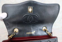 将图片加载到图库查看器，CHANEL/香奈儿 CF 单盖 链条包 羊皮  Black/Gold hadware(黑色/金色金属) 肩背包 600060200
