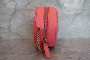 CHANEL/シャネル マトラッセラウンドチェーンショルダーバッグ ラムスキン ピンク/ゴールド金具 ショルダーバッグ 700070053