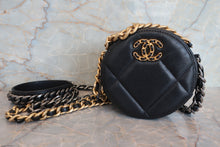 画像をギャラリービューアに読み込む, CHANEL/シャネル マトラッセシャネル19ラウンドチェーンショルダーバッグ ラムスキン ブラック/ゴールド金具/シルバー金具 ショルダーバッグ 700070049
