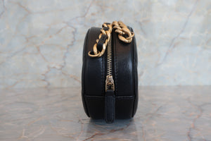 CHANEL/シャネル マトラッセシャネル19ラウンドチェーンショルダーバッグ ラムスキン ブラック/ゴールド金具/シルバー金具 ショルダーバッグ 700070049