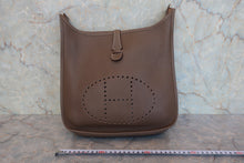 画像をギャラリービューアに読み込む, HERMES／エルメス エブリン3ＰＭ トリヨンクレマンス エトゥープ □Q刻印 ショルダーバッグ 800070174
