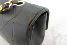 Load image into Gallery viewer, CHANEL  Diana matelasse chain shoulder bag Lambskin Black/Gold hadware Shoulder bag 700030159
