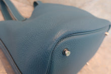 Load image into Gallery viewer, HERMES PICOTIN LOCK MM Clemence leather  Blue jean □O Engraving  Hand bag 700120043
