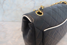 画像をギャラリービューアに読み込む, CHANEL/シャネル マトラッセチェーンショルダーバッグ ラムスキン ネイビー/ホワイト/ゴールド金具 ショルダーバッグ 700050173
