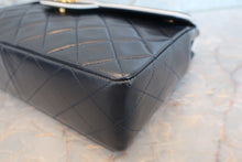 画像をギャラリービューアに読み込む, CHANEL/シャネル マトラッセチェーンショルダーバッグ ラムスキン ネイビー/ホワイト/ゴールド金具 ショルダーバッグ 700050173
