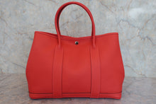 画像をギャラリービューアに読み込む, HERMES／エルメス ガーデンパーティPM ネゴンダ ルージュピヴォワンヌ R刻印 トートバッグ 800030181
