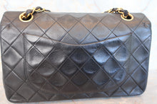Load image into Gallery viewer, CHANEL Matelasse double flap double chain shoulder bag Lambskin Black/Gold hadware Shoulder bag 700100160
