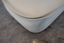 Load image into Gallery viewer, HERMES EVELYNE 2ＰＭ Epsom leather White □J Engraving Shoulder bag 800080108
