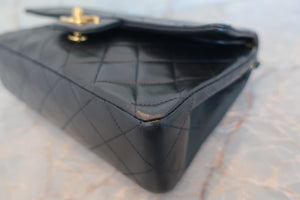 CHANEL Matelasse double flap double chain shoulder bag Lambskin Navy/Gold hadware Shoulder bag 600040069
