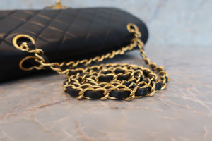 CHANEL/シャネル マトラッセチェーンショルダーバッグ ラムスキン ネイビー/ホワイト/ゴールド金具 ショルダーバッグ 700050173