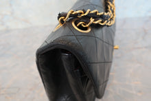 Load image into Gallery viewer, CHANEL Matelasse double flap double chain shoulder bag Lambskin Black/Gold hadware Shoulder bag 700100160
