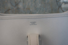 Load image into Gallery viewer, HERMES EVELYNE 2ＰＭ Epsom leather White □J Engraving Shoulder bag 800080108
