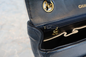 CHANEL/シャネル マトラッセチェーンショルダーバッグ ラムスキン ネイビー/ホワイト/ゴールド金具 ショルダーバッグ 700050173