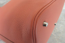 将图片加载到图库查看器，HERMES PICOTIN LOCK GM Clemence leather Crevette □R刻印 Hand bag 700010014
