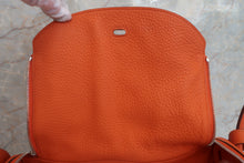 将图片加载到图库查看器，HERMES LINDY 34 Clemence leather Orange □N刻印 Shoulder bag 600080106
