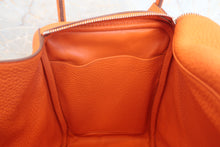 将图片加载到图库查看器，HERMES LINDY 34 Clemence leather Orange □N刻印 Shoulder bag 600080106
