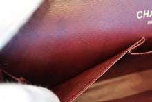 Load image into Gallery viewer, CHANEL Matelasse chain shoulder bag Lambskin Black/Gold hadware Shoulder bag 700120020
