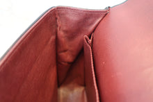 Load image into Gallery viewer, CHANEL Matelasse chain shoulder bag Lambskin Black/Gold hadware Shoulder bag 700120020
