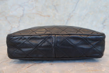 将图片加载到图库查看器，CHANEL/香奈儿 经典双C 流苏 链条包 羊皮 Black/Gold hadware(黑色/金色金属) 肩背包 700100156
