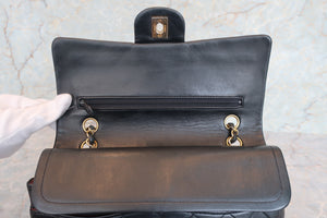 CHANEL/シャネル マトラッセWフラップWチェーンショルダーバッグ ラムスキン ブラック/ゴールド金具 ショルダーバッグ 700070050