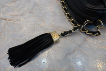 将图片加载到图库查看器，CHANEL/香奈儿 经典双C 流苏 链条包 羊皮 Black/Gold hadware(黑色/金色金属) 肩背包 700100156
