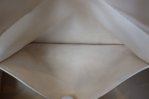HERMES／エルメス ボリード31 トリヨンクレマンス ホワイト □L刻印 ショルダーバッグ 700090094