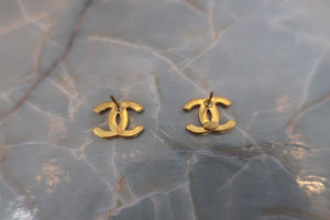 CHANEL CC mark earring Gold plate Gold Earring 600050099