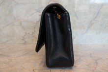 Load image into Gallery viewer, CHANEL Mademoiselle chain shoulder bag Lambskin Navy/Gold hadware Shoulder bag 700100131
