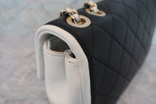 画像をギャラリービューアに読み込む, CHANEL/シャネル マトラッセチェーンショルダーバッグ ラムスキン ブラック/ホワイト/ゴールド金具 ショルダーバッグ 700070008
